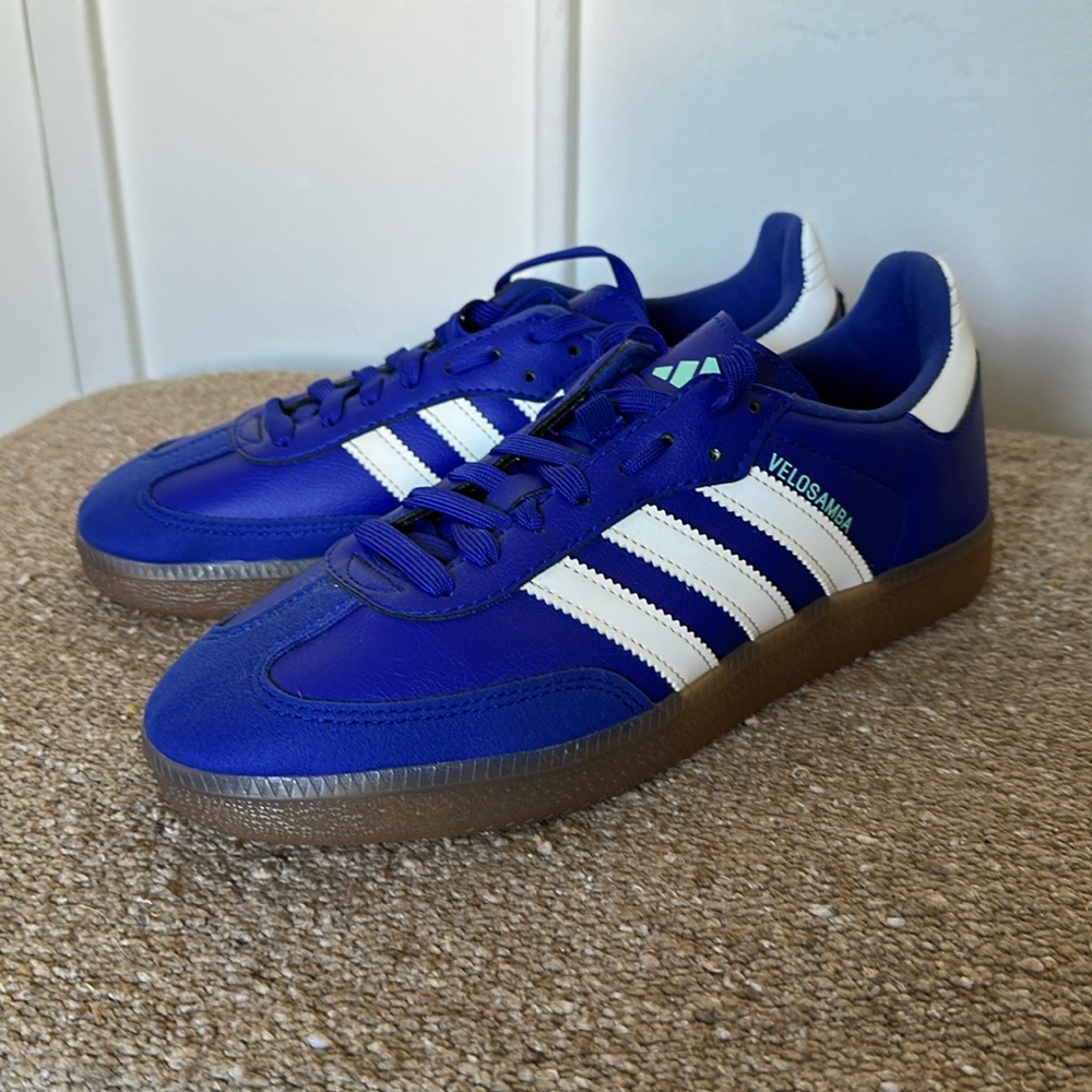 ADIDAS VELOSAMBA VEGAN CYCLING SHOES NEW
Size 7